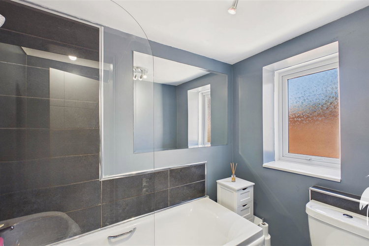 Bathroom - Picture 13 of 17