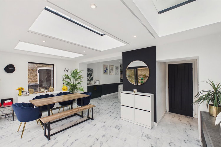 Open Plan Lounge/Dining Room - Picture 12 of 38