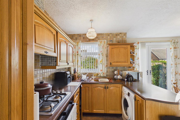Kitchen/Dining Room - Picture 5 of 16