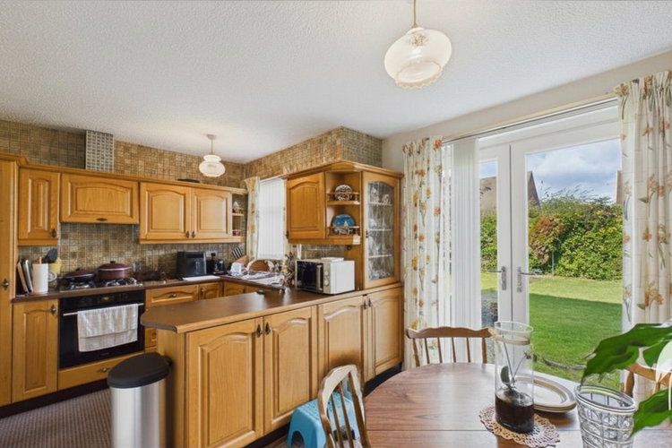 Kitchen/Dining Room - Picture 6 of 16