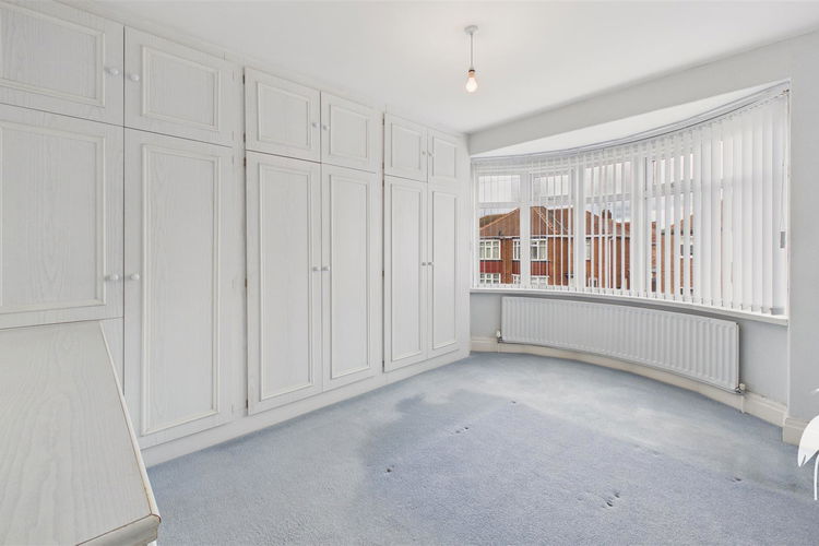 Bedroom 1 - Picture 11 of 20