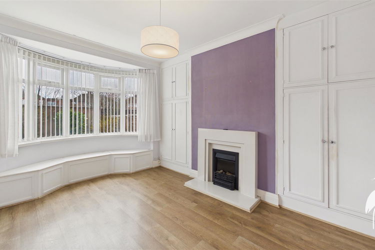 Dining Room - Picture 4 of 20