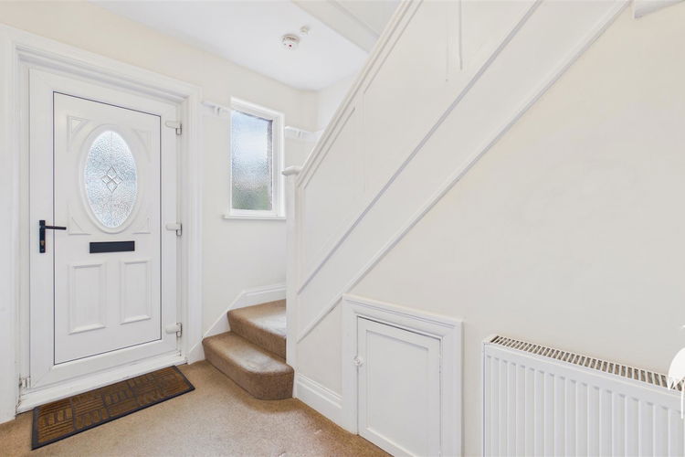 Entrance Lobby - Picture 10 of 20