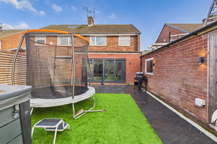 Outside - Picture 22 of 22