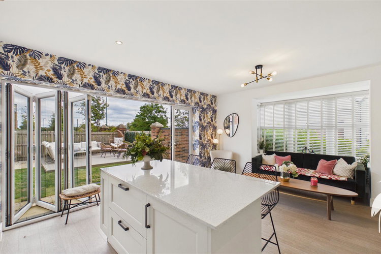 Open Plan Kitchen/Diner - Picture 10 of 51