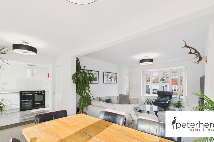 Dining Room - Picture 7 of 24