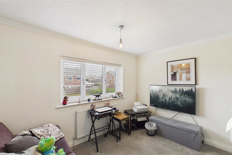 Bedroom 2 - Picture 11 of 17