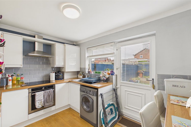 Breakfasting Kitchen - Picture 6 of 17