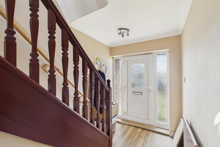 Entrance Hall - Picture 10 of 21