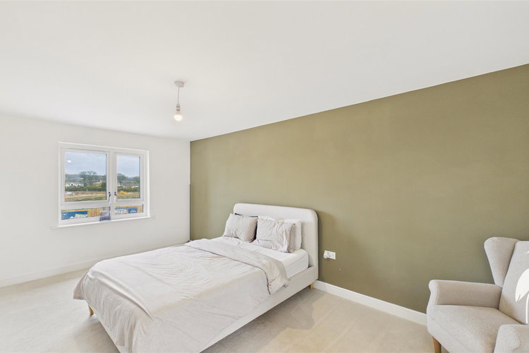 Bedroom 1 - Picture 12 of 28