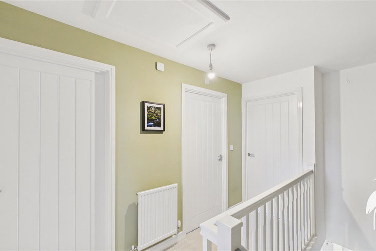 First Floor Landing - Picture 23 of 28