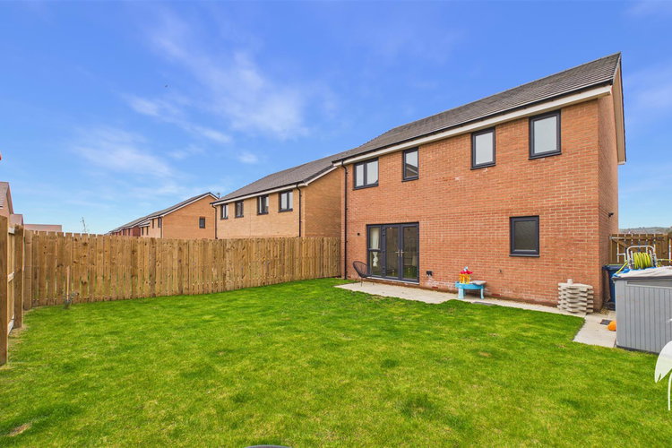 Outside - Picture 27 of 28