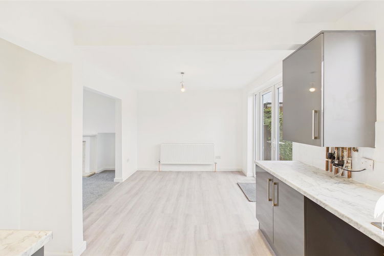 Dining Kitchen - Picture 7 of 21