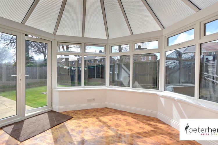 Conservatory - Picture 8 of 16