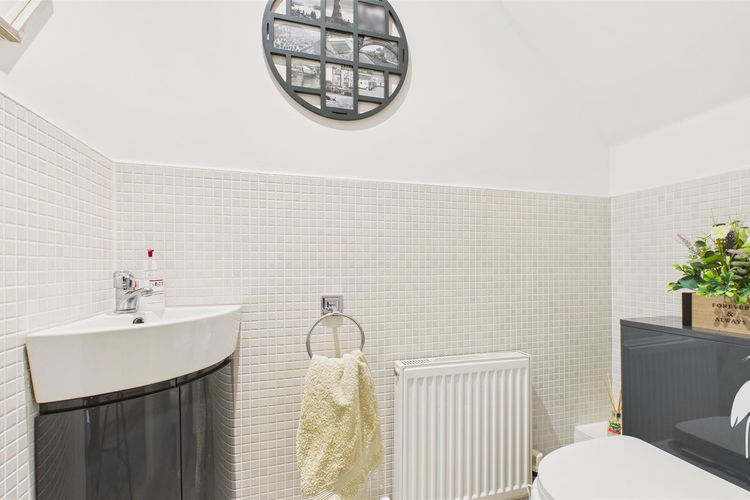 Cloakroom/WC - Picture 14 of 46