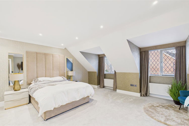 Bedroom 1 - Picture 17 of 46