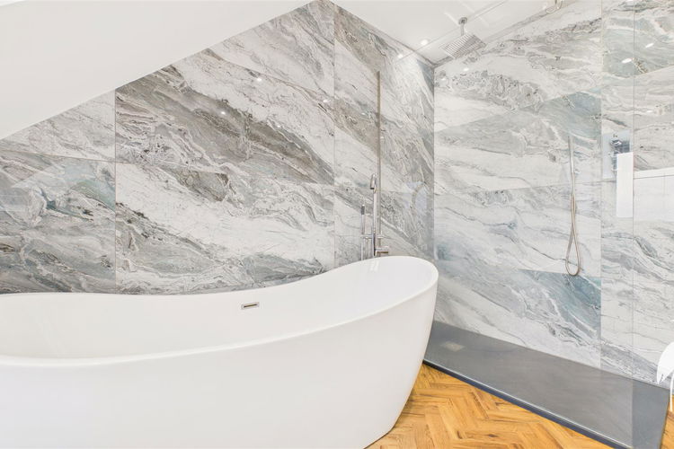 En-Suite Bathroom - Picture 22 of 46