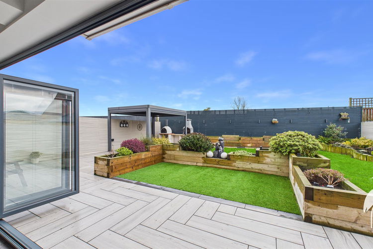 Outside - Picture 35 of 46