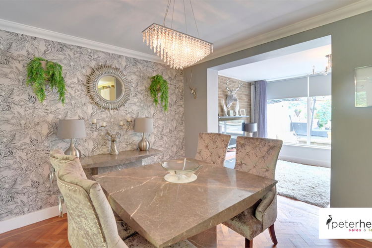 Dining Room - Picture 4 of 24