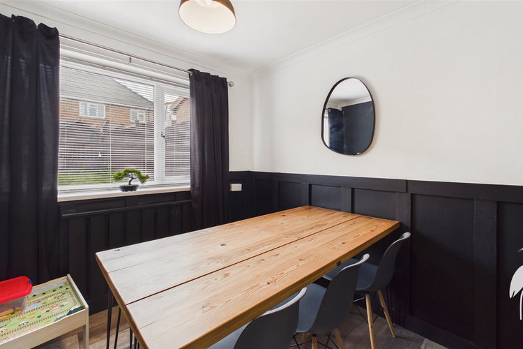 Dining Area - Picture 9 of 19