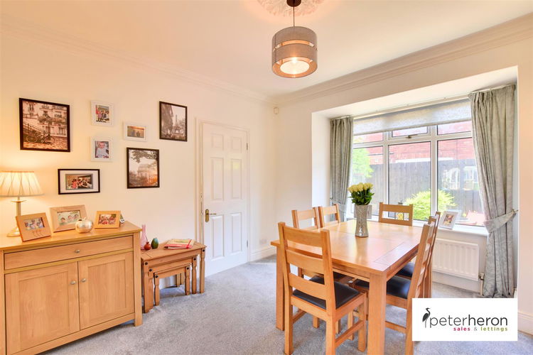Dining Room - Picture 6 of 29