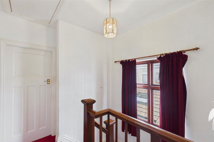 First Floor Landing - Picture 21 of 28