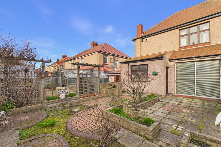 Outside - Picture 26 of 28