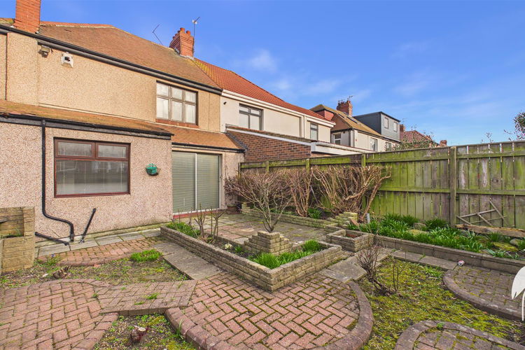 Outside - Picture 27 of 28