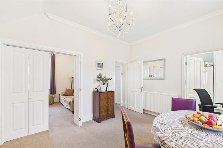 Dining Room - Picture 4 of 15