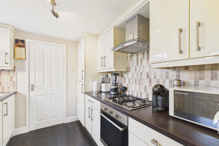 Kitchen - Picture 5 of 15