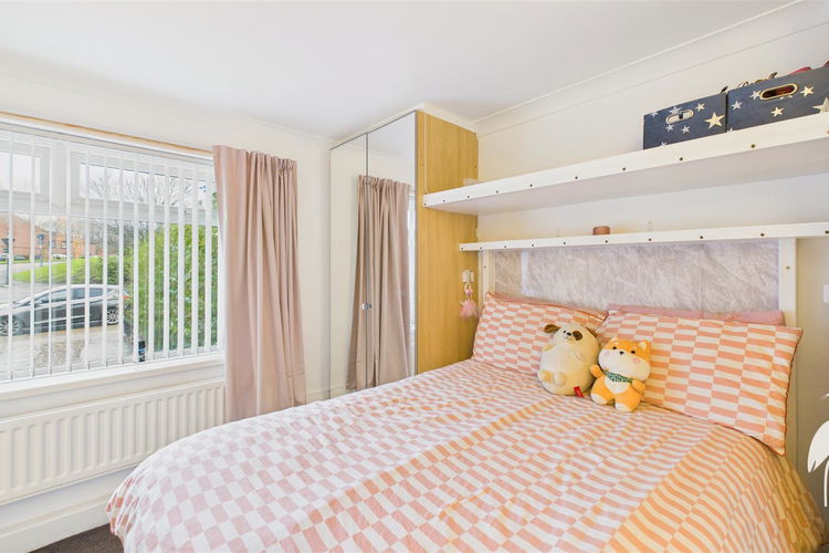 Bedroom - Picture 7 of 13