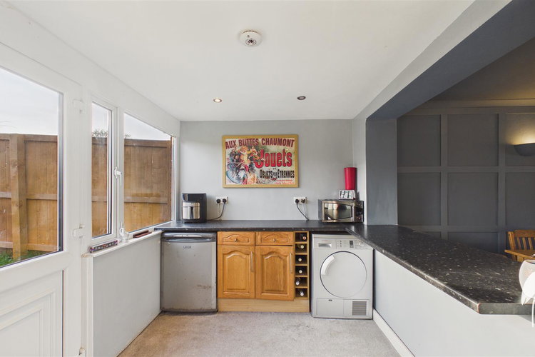 Sun Room - Picture 12 of 26