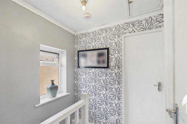 First Floor Landing - Picture 20 of 26