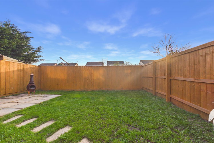 Outside - Picture 23 of 26