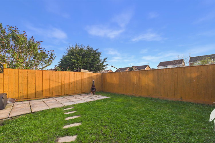 Outside - Picture 24 of 26