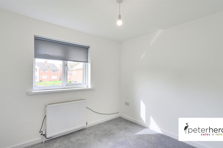 Bedroom 1 - Picture 6 of 14