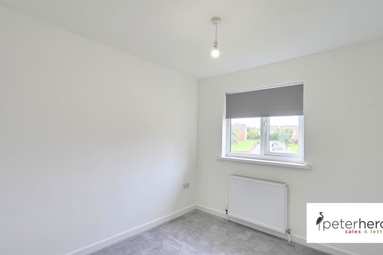 Bedroom 2 - Picture 9 of 14