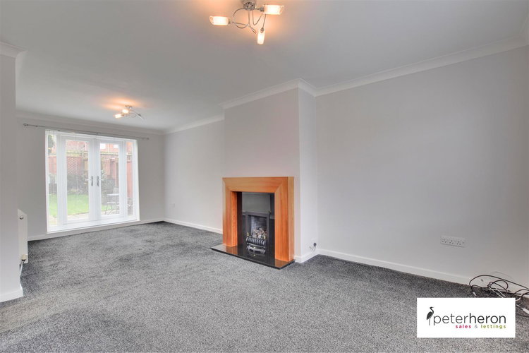 Open Plan Lounge and Dining Room - Picture 2 of 13