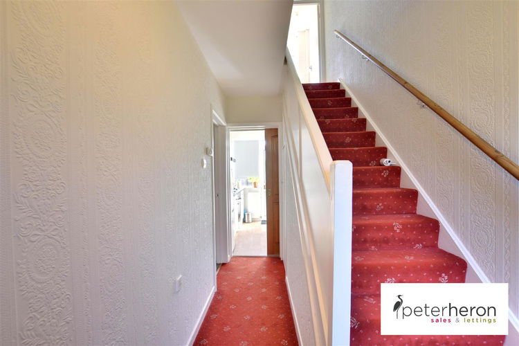 Entrance Hall - Picture 9 of 17