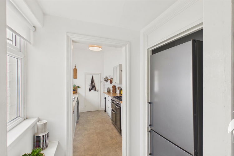 Rear Hall - Picture 8 of 21