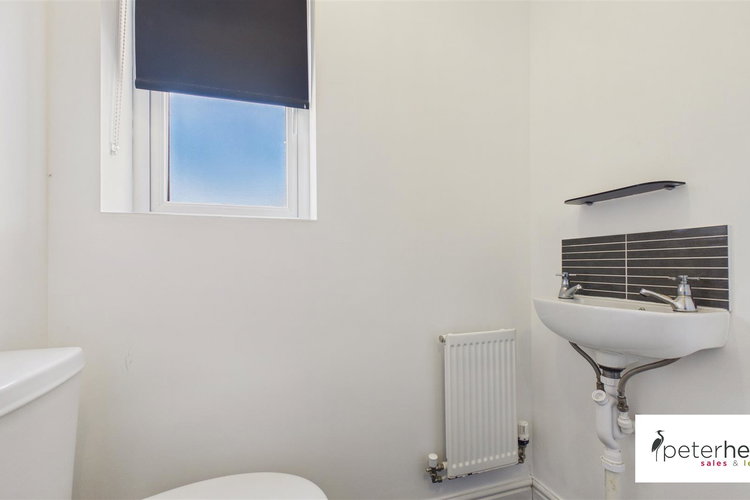 Cloakroom/WC - Picture 5 of 15