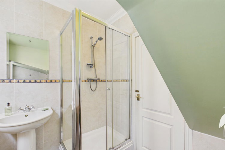 Shower Room - Picture 18 of 41