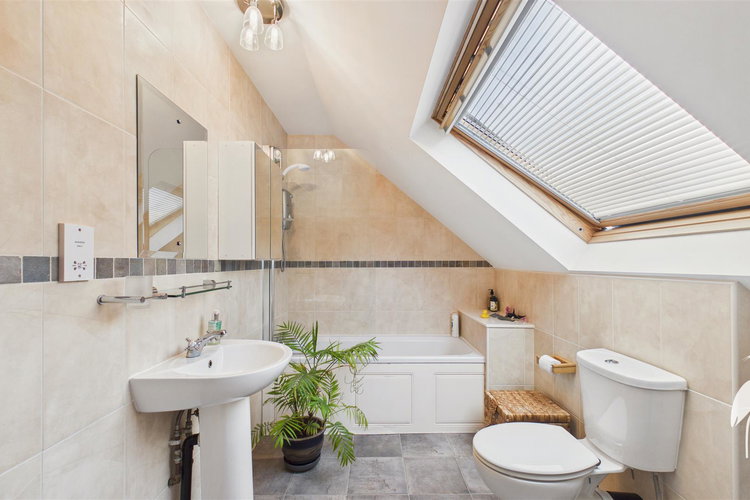 En-Suite Bathroom - Picture 27 of 41