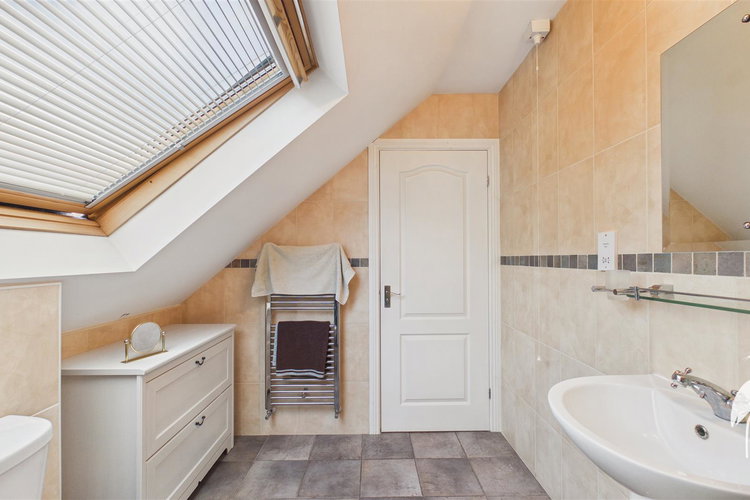 En-Suite Bathroom - Picture 28 of 41