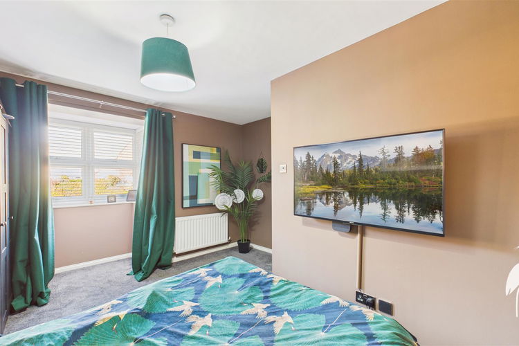 Bedroom 1 - Picture 12 of 29