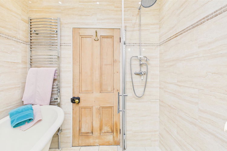 Bathroom - Picture 27 of 35