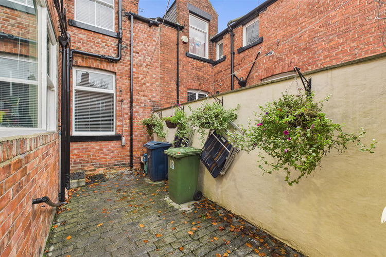 Outside - Picture 30 of 35