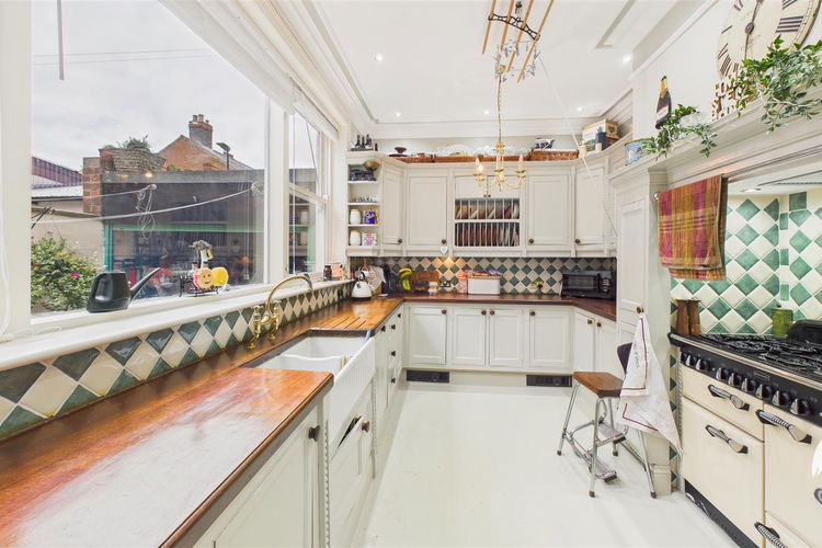 Breakfasting Kitchen - Picture 9 of 35