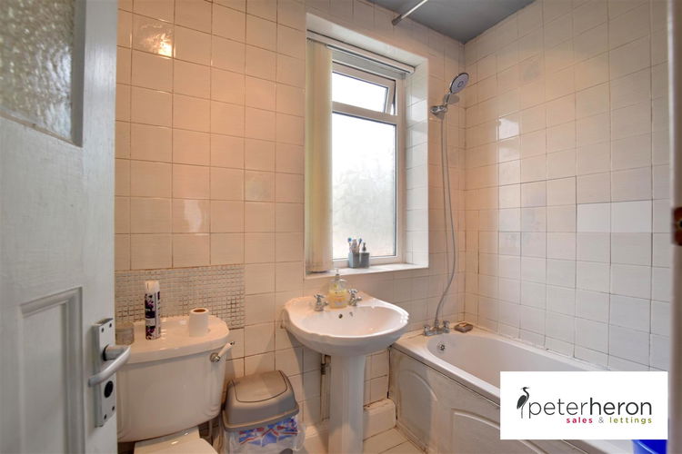 Bathroom - Picture 14 of 16