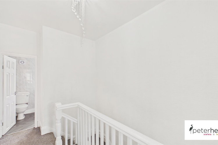 First Floor Landing - Picture 19 of 23